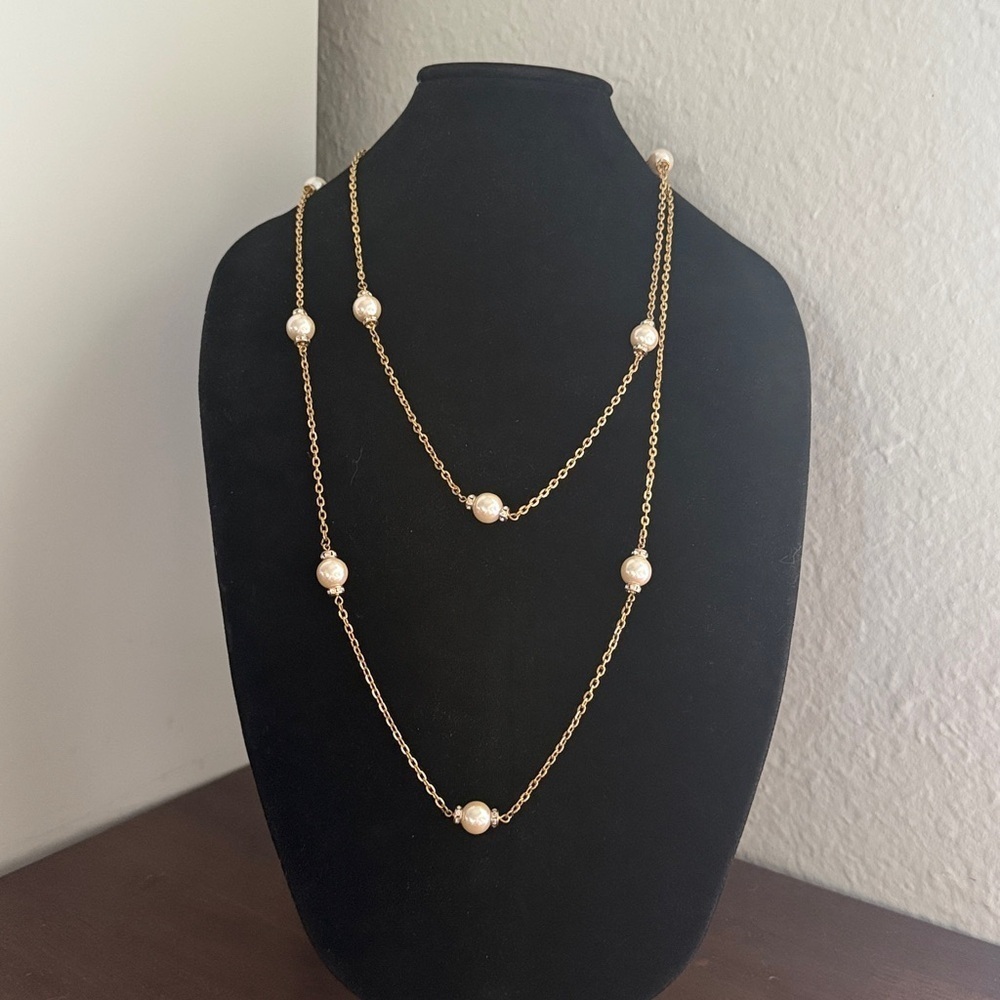 Joan Rivers Necklace Gold tone Pearls
